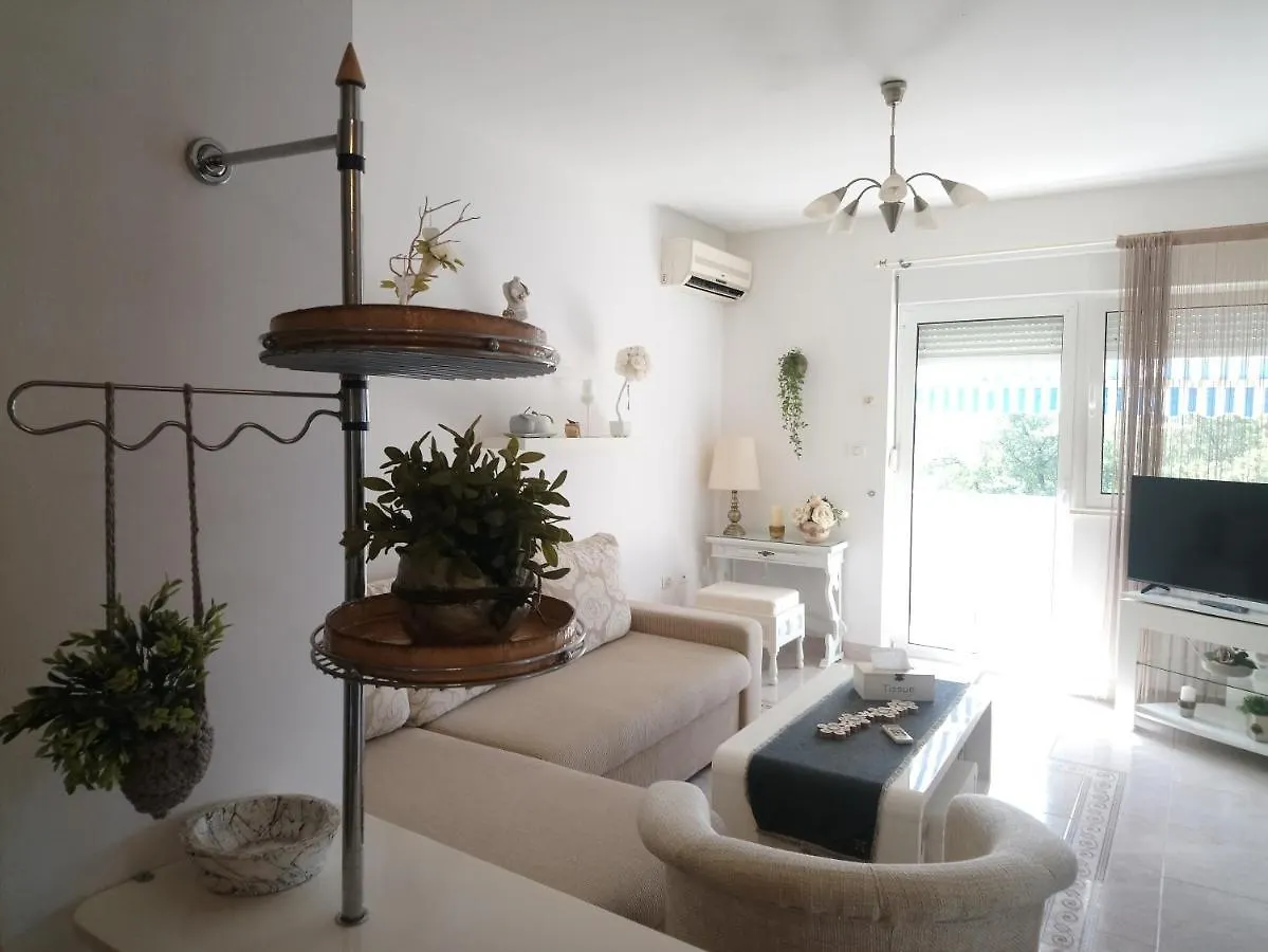 Eco Friendly Apartment Liznjan Croatia