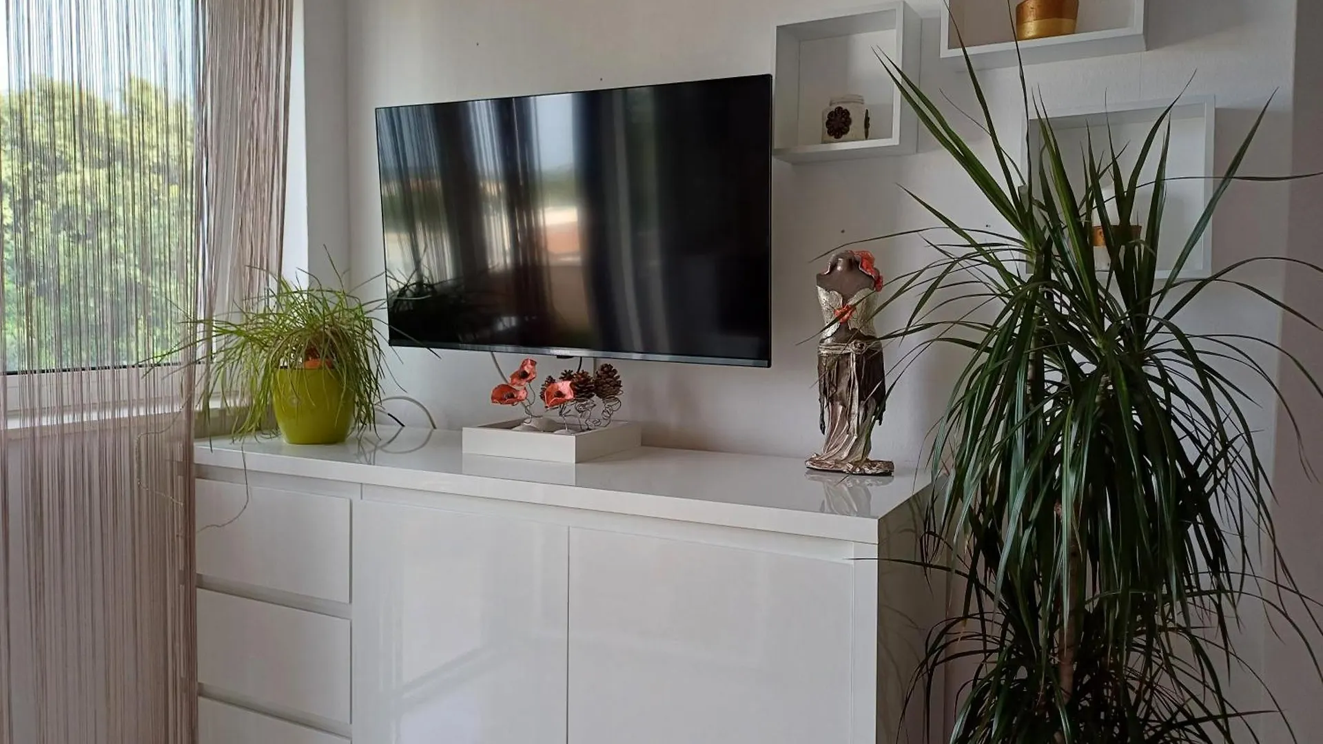 Eco Friendly Apartment Liznjan 0*,  Croatia
